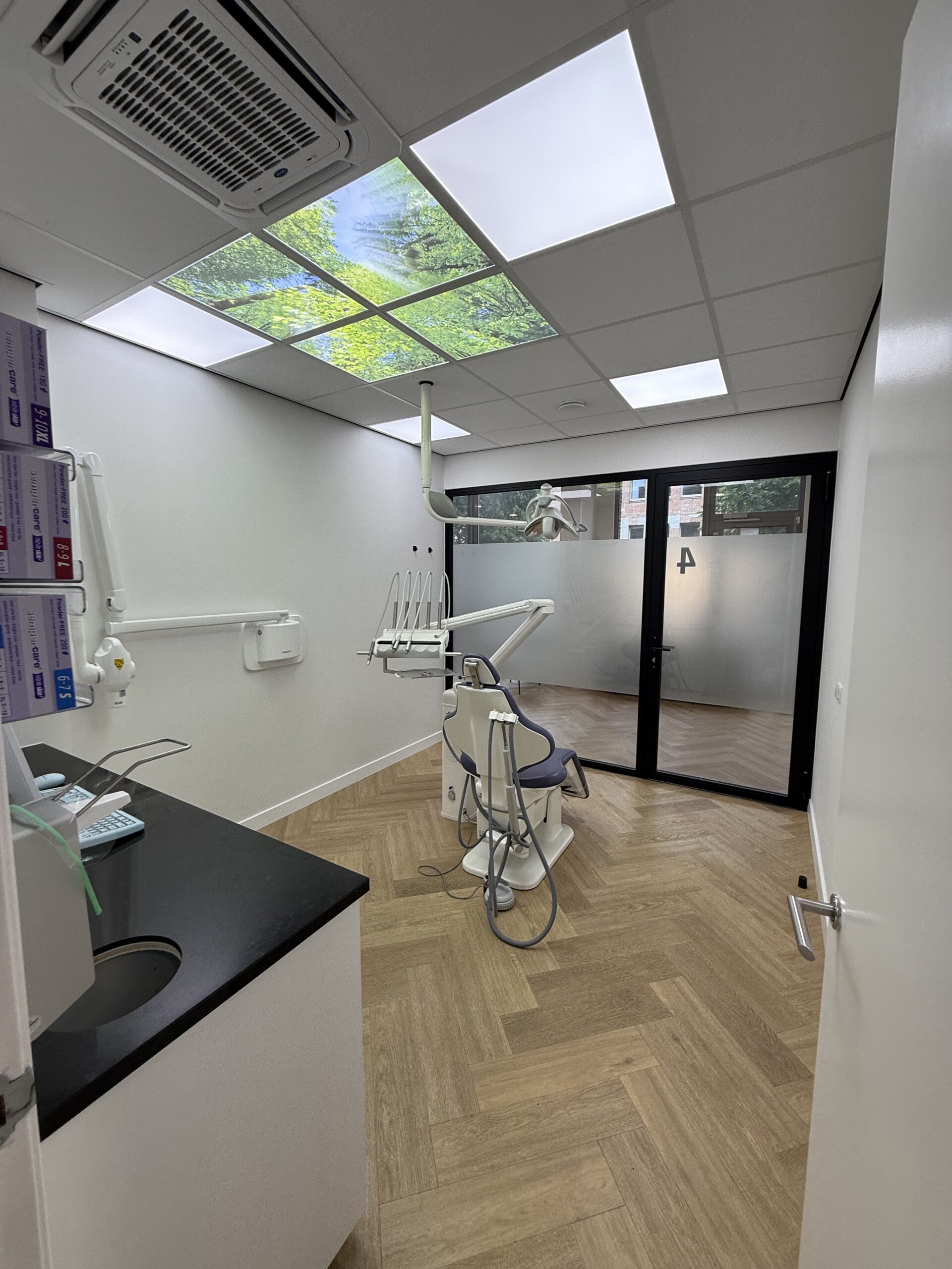 Een frisse glimlach voor de praktijk én de patiënt — make-over in Breda