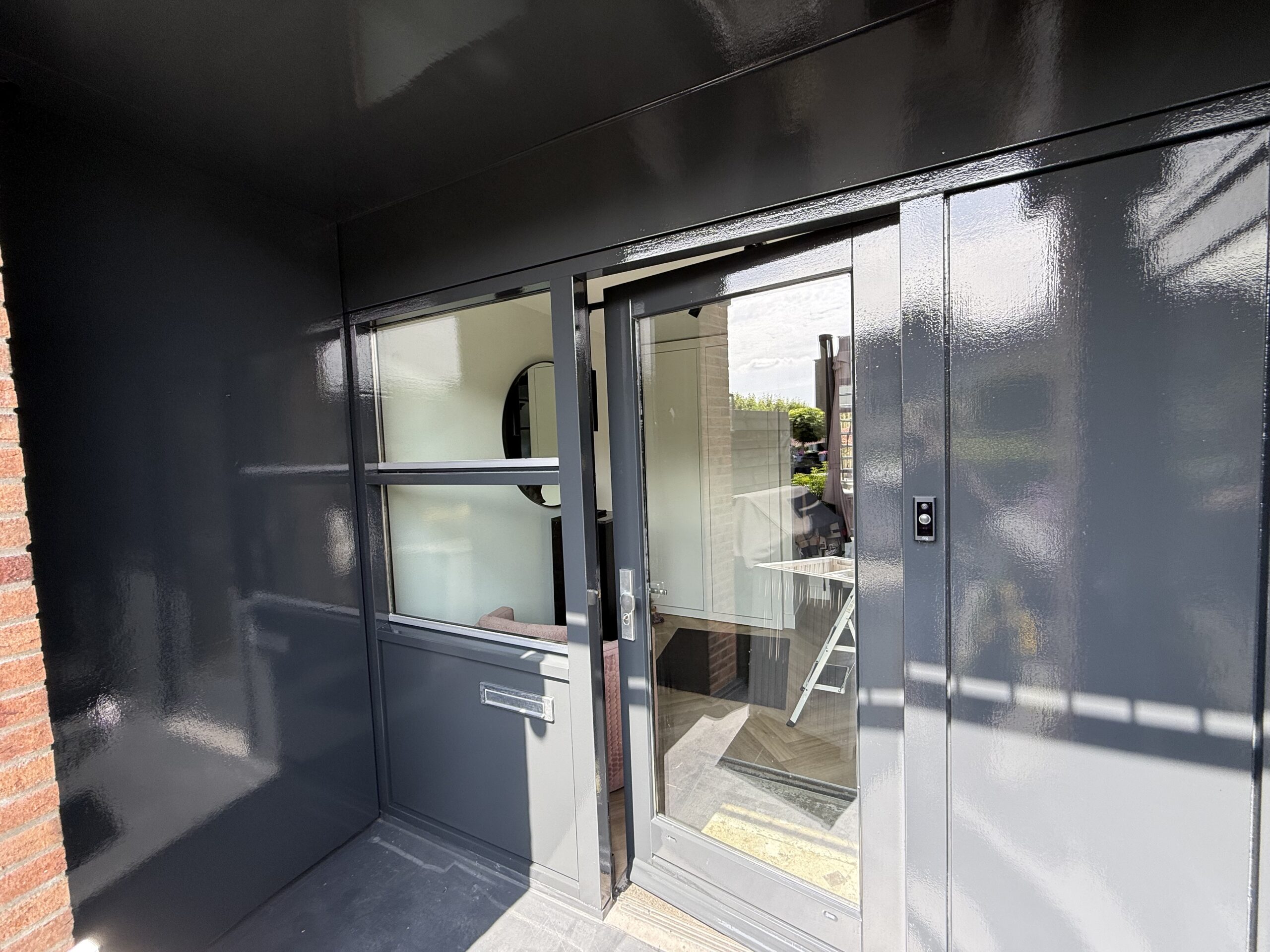 Woning in de Haagse Beemden (Kroeteneiland) prachtig opnieuw gelakt