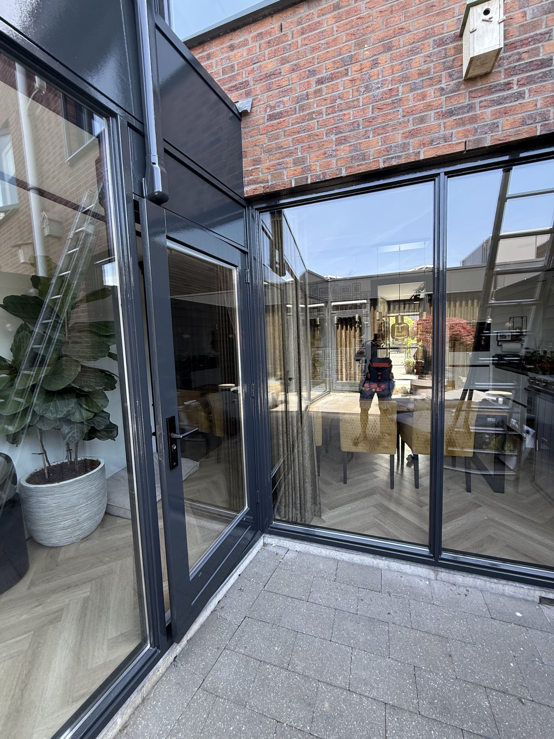 Woning in de Haagse Beemden (Kroeteneiland) prachtig opnieuw gelakt